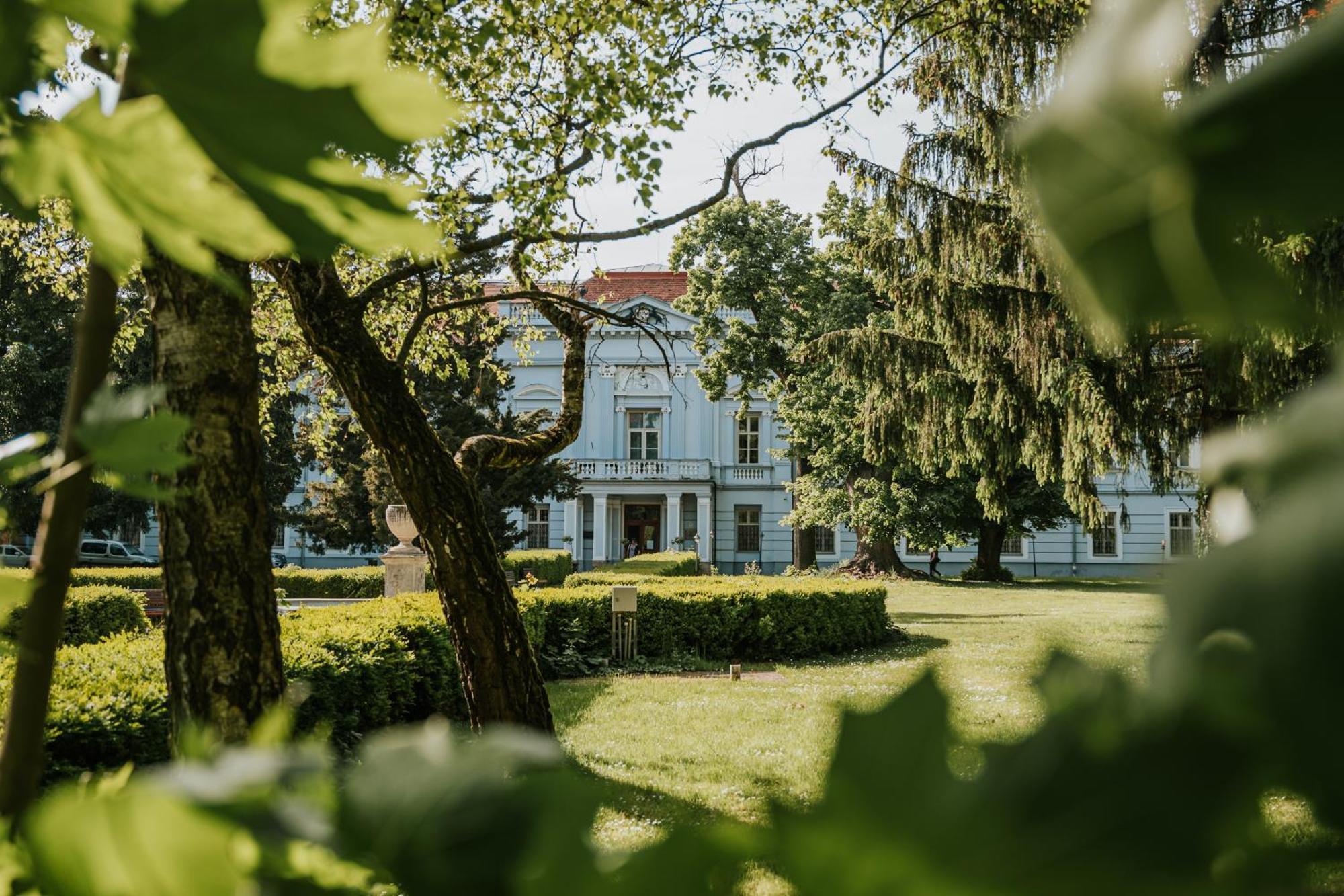 Hotel Kastiel Mojmírovce Eksteriør billede